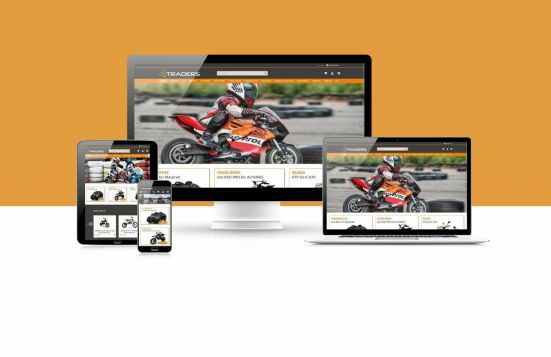 Mockup zeigt den Onlineshop der 4Traders GmbH auf 4 verschiedenen Geräten